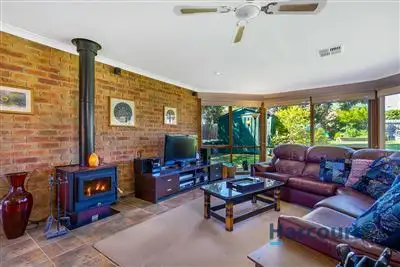 37 Glen Dhu Road, Kilsyth VIC 3137
