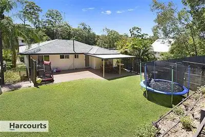 15 Yeerinbool Court, Arana Hills QLD 4054