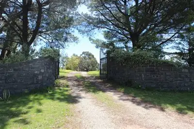 Second view of Homely house listing, 8 Clarries Track, Alexandra VIC 3714
