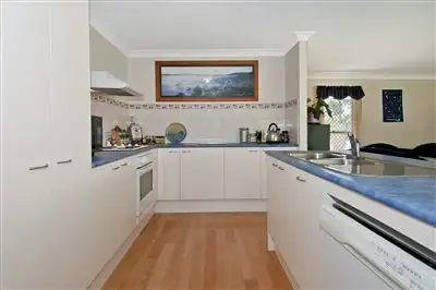 8 Golden Penda Drive, Jimboomba QLD 4280