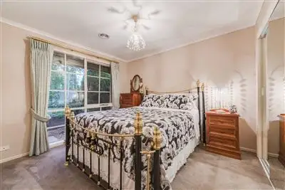 Sixth view of Homely house listing, 8 Silvan Court, Rowville VIC 3178