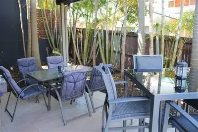 Fifth view of Homely semi-detached listing, 2/42 Margaret Street, Southport QLD 4215