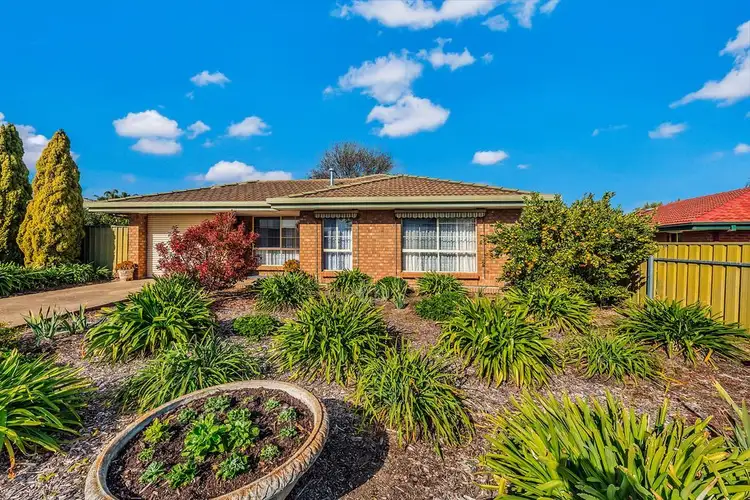 63 Emmerson Drive, Morphett Vale SA 5162
