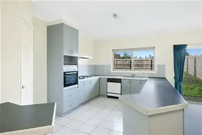 Sixth view of Homely house listing, 3/104-106 Whitehorse Road, Mount Clear VIC 3350