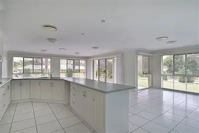 Sixth view of Homely house listing, 2 Willaroo Close, Flinders View QLD 4305