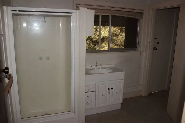 Seventh view of Homely house listing, 1 Albert Street, Alexandra VIC 3714