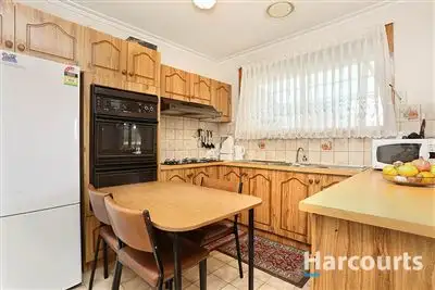 Second view of Homely house listing, 5 Lindley Court, Thomastown VIC 3074