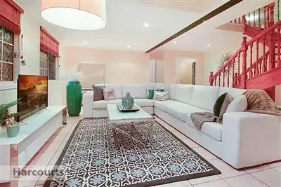 16 Cranwood Court, Ferny Hills QLD 4055