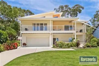 12 Home Street, Hat Head NSW 2440