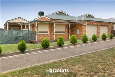 13 Riviera Drive, Berwick VIC 3806