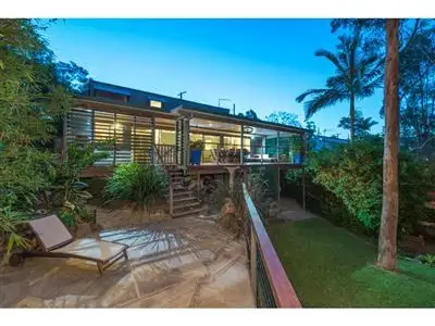 123 Burbong Street, Chapel Hill QLD 4069