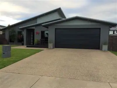 27 Canecutters Drive, Ooralea QLD 4740