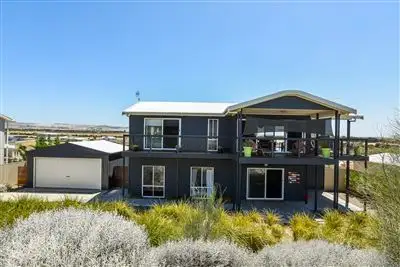 4 Hero Avenue, Middleton SA 5213