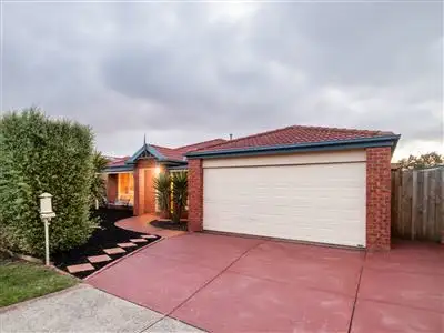 33 Cromford Cres, Narre Warren South VIC 3805