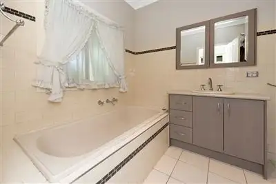 Sixth view of Homely house listing, 8 West Court, Lalor VIC 3075