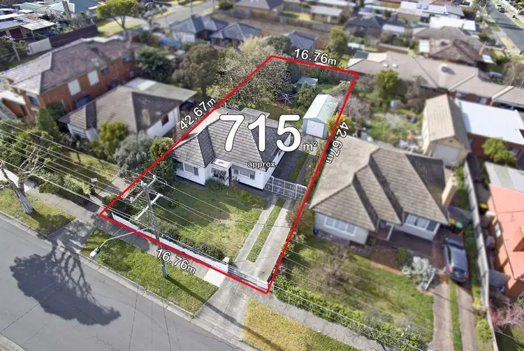 62 Mount View Road, Thomastown VIC 3074