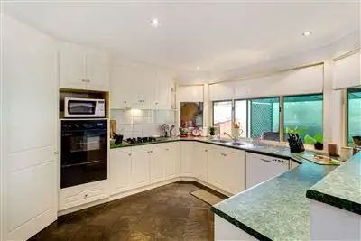 Fifth view of Homely house listing, 10 Gulfview Circuit, Gulfview Heights SA 5096