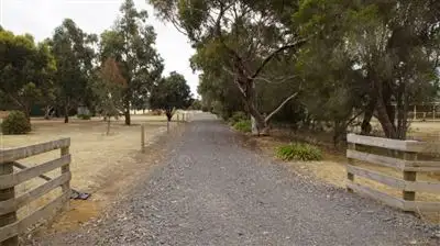 64 Fairway Crescent, Teesdale VIC 3328