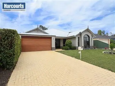 7 Steineck Way, Wattle Grove WA 6107