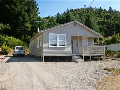 26-28 Batchelor St, Queenstown TAS 7467