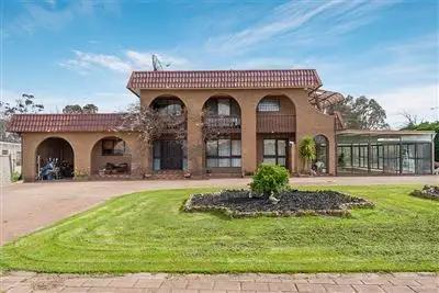 97 Main Road, Riddells Creek VIC 3431