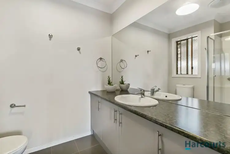 Fifth view of Homely house listing, 22 Rivendale Crescent, Drouin VIC 3818