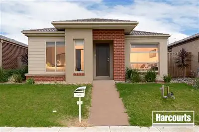 25 Brolin Terrace, Cranbourne North VIC