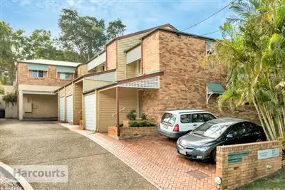Main view of Homely unit listing, 2/37 Broomfield Street, Taringa QLD 4068
