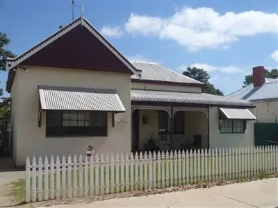 26 Clinch Street, Moora WA 6510