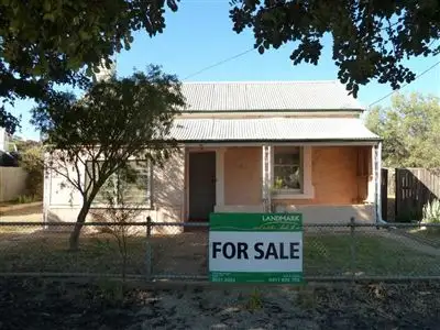 32 Bourke Street, Peterborough SA 5422
