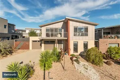 19 Province Boulevard, Highton VIC 3216