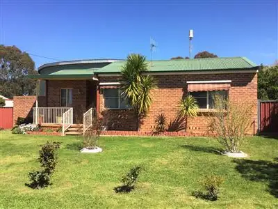 21 Alamein Walk, Bathurst NSW 2795
