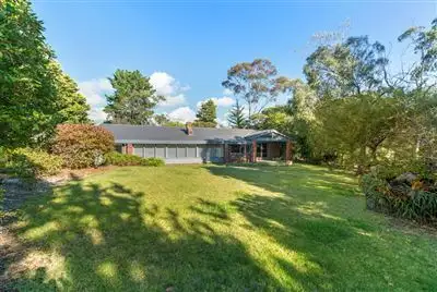 25 Meribil Close, Mount Eliza VIC 3930