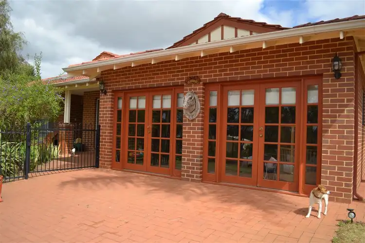 16 Edwards Street, Gingin WA 6503