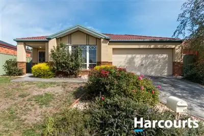 43 Briarcrest Drive, Cranbourne East VIC 3977