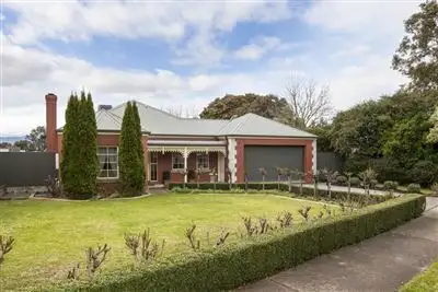 17 Brewster Road, Ararat VIC 3377