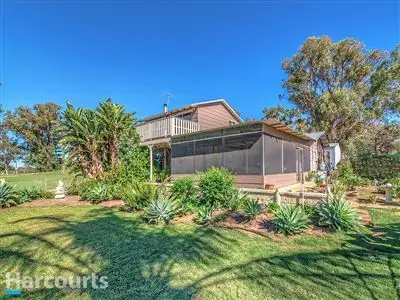 273 Karoborup Road, Carabooda WA 6033