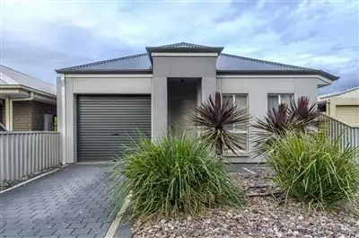 Main view of Homely house listing, 16b Chynoweth Avenue, Hackham SA 5163