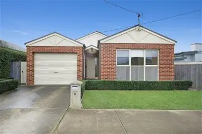 B/2 Malcolm Street, Bell Park VIC 3215