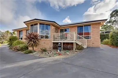 27 Natlee Crescent, Old Beach TAS 7017