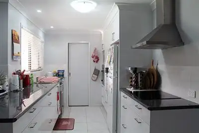 Sixth view of Homely house listing, 5 Seashell Court, Lammermoor QLD 4703