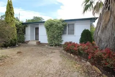 199 Thompson Street, Cootamundra NSW 2590