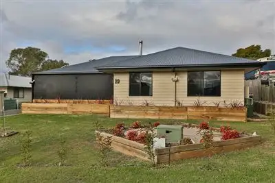 19 Bell Street, Greenmount QLD 4359