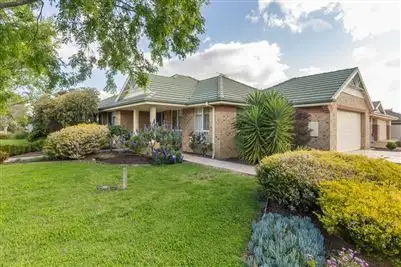 11 Knightsbridge Drive, Tarneit VIC 3029