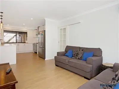 Seventh view of Homely house listing, 2 The Gap, Ocean Reef WA 6027