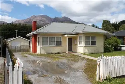 10 Jakins St, Queenstown TAS 7467