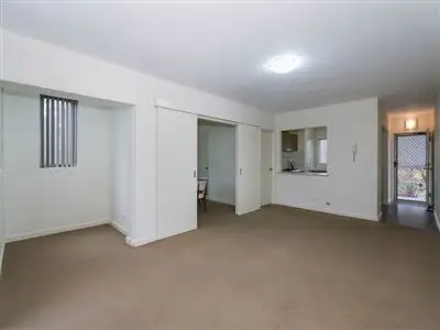 Fourth view of Homely apartment listing, 8/15 Rosalind Way, Coolbellup WA 6163