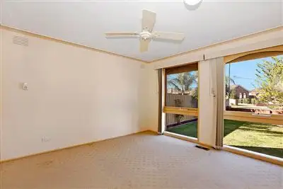 Fifth view of Homely house listing, 7 Chesney Court, Thomastown VIC 3074