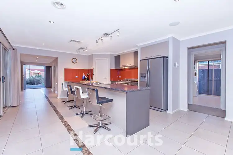 Fifth view of Homely house listing, 4 Kingfisher Court, Pakenham VIC 3810