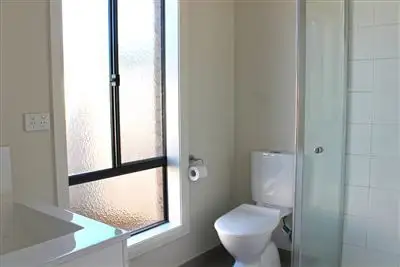 Fifth view of Homely house listing, 17 Creek View End, Wangaratta VIC 3677